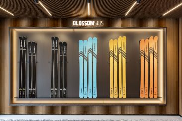 Blossom Ski Flagship Store